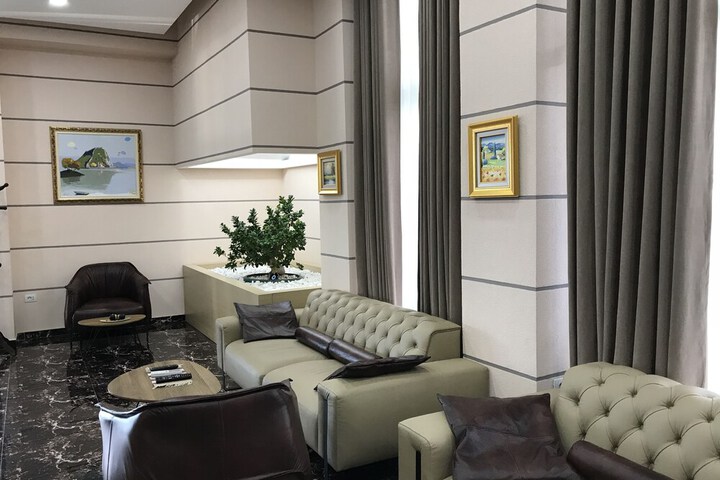 Hotel Interior 5 of 37