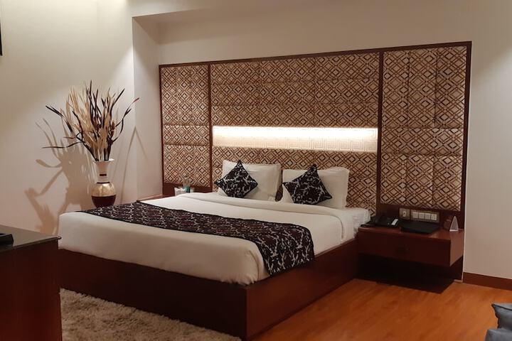 Room 3 of 23