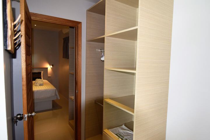 Room 46 of 112
