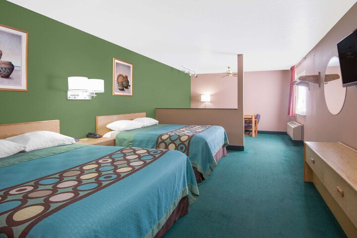 Room 3 of 15