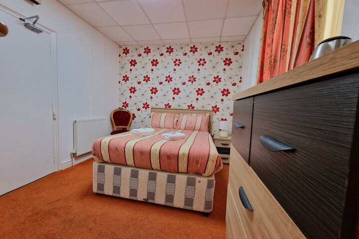Room 15 of 63