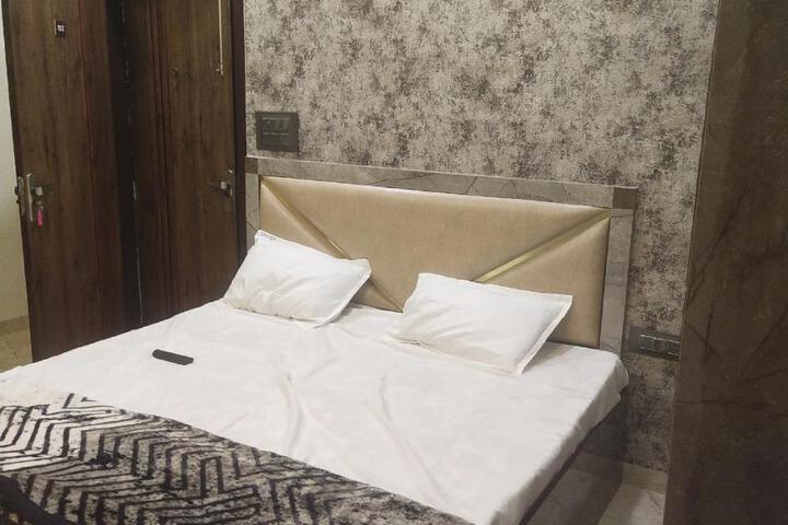 HOTEL SHUBH