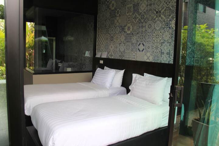 Room 10 of 58