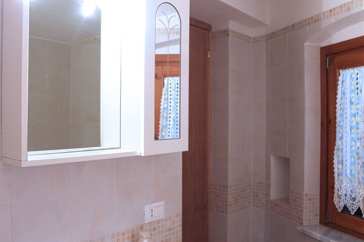 Room 18 of 24