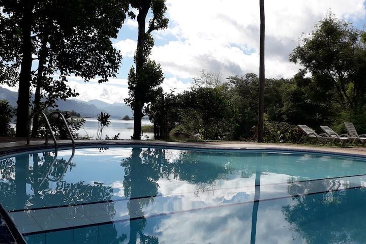 Pool Hotel