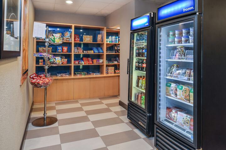 Snack bar
