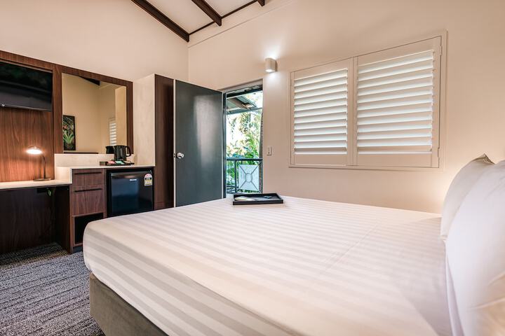 Room 12 of 70