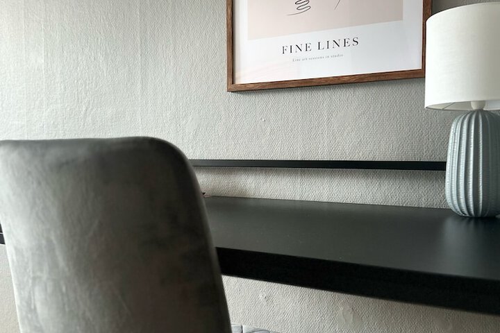 Room 11 of 37