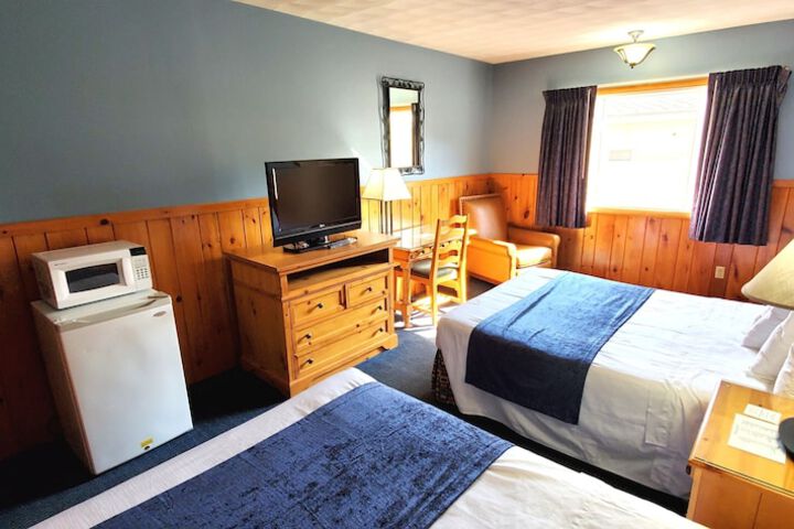 Room 9 of 145