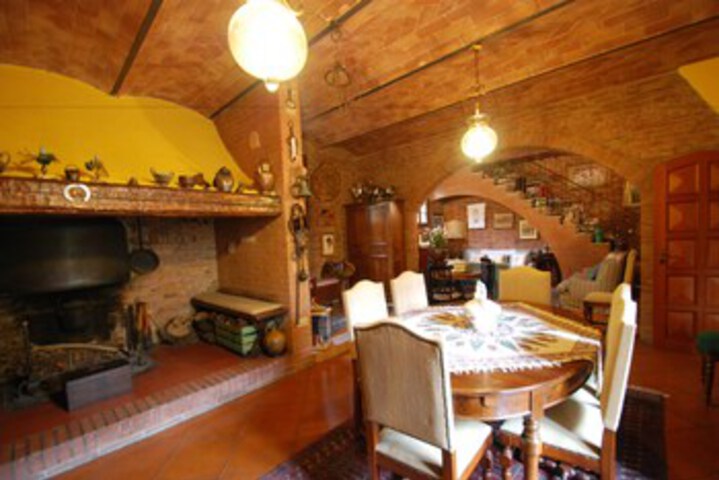 Room 8 of 21
