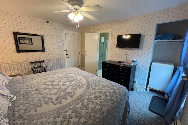Room 17 of 86