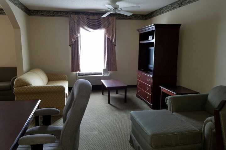 Room 7 of 15