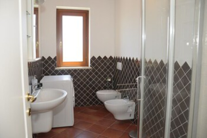 Room 4 of 49