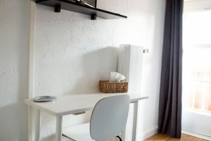 Room 9 of 54