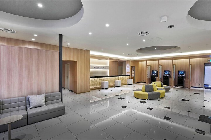 Guest Lobby