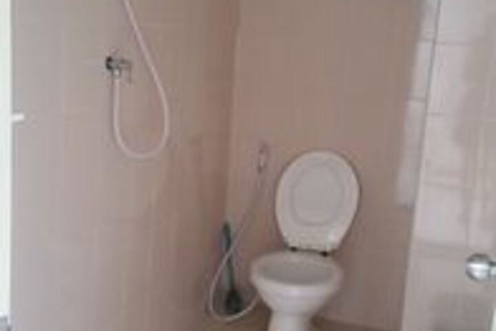 Room 2 of 7