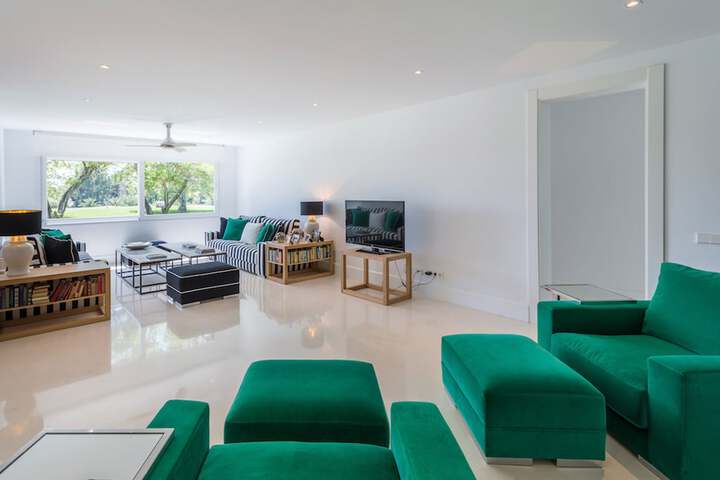 Room 15 of 32