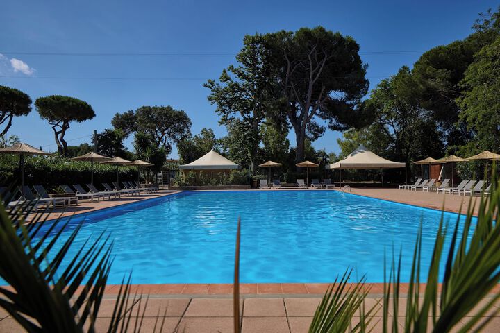Pool 155 of 190