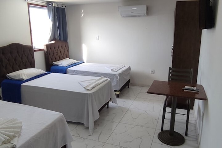Room 11 of 34