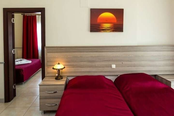 Room 5 of 48