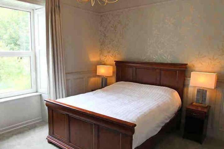 Room 16 of 44