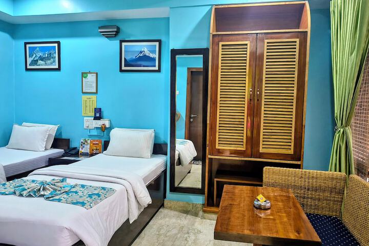 Room 54 of 90