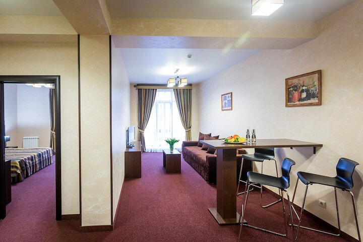 Room 49 of 85