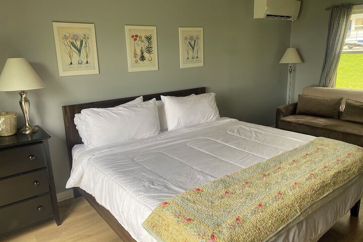Room 47 of 205