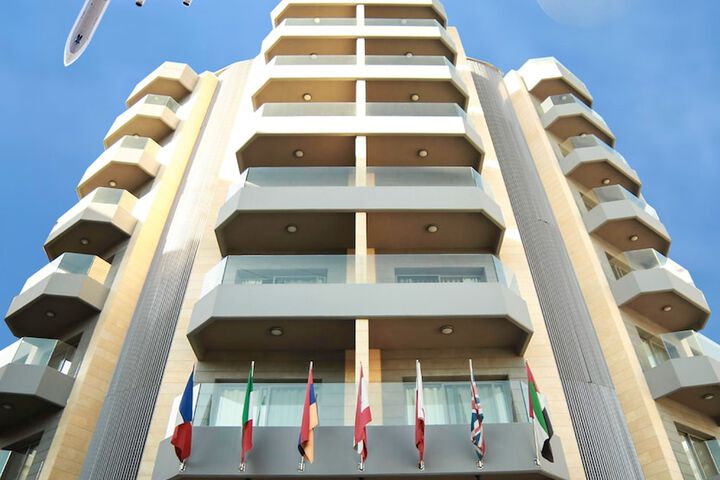 Hotel 74 of 76