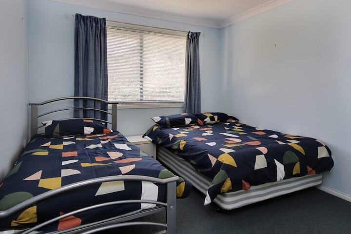 Room 2 of 9