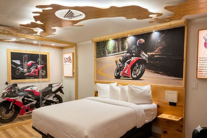 Room 6 of 57