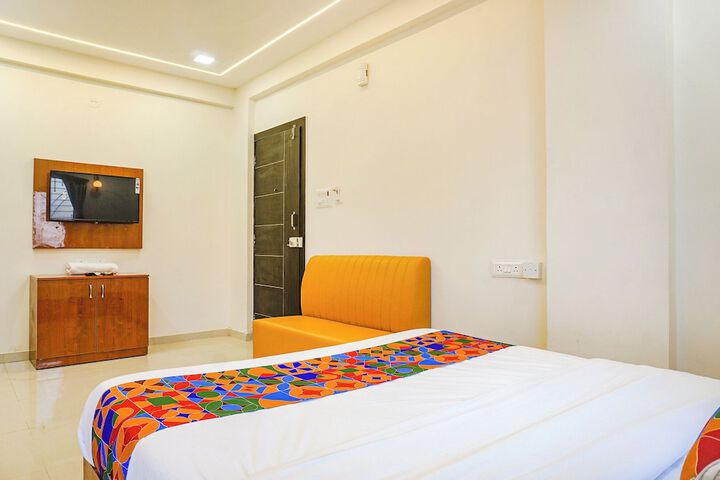 Room 30 of 61