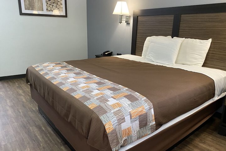 2 Double Beds (8 of 8)