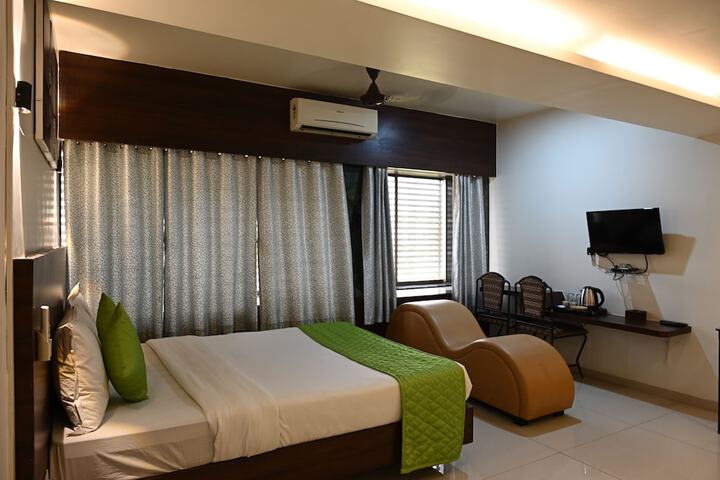 Room 42 of 78