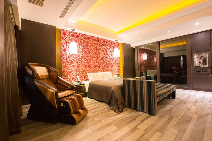 Room 15 of 91