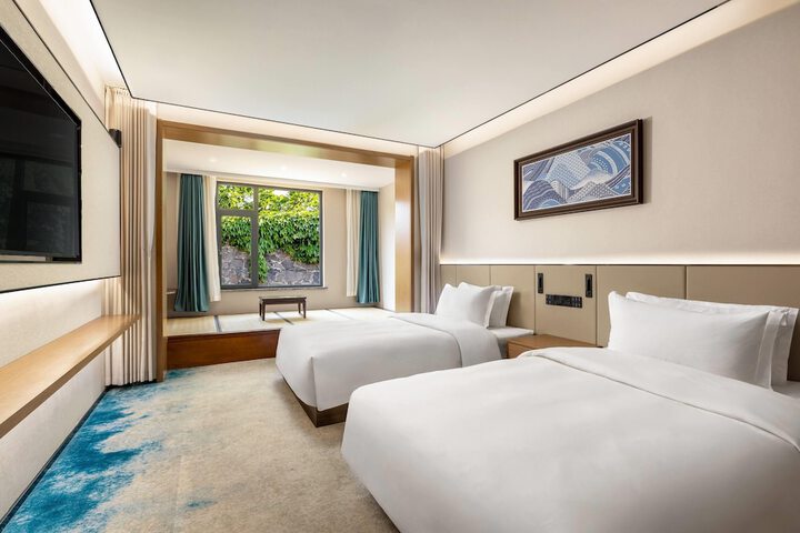 Room 14 of 26