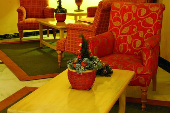 Guest Lobby