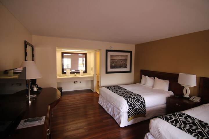 Room 4 of 23
