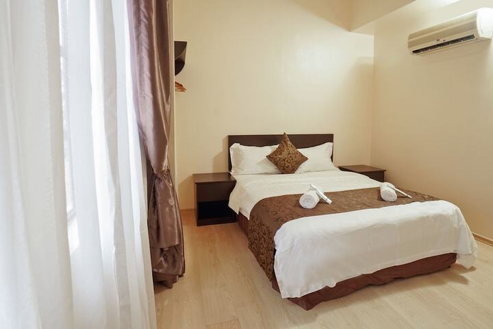 Room 8 of 38