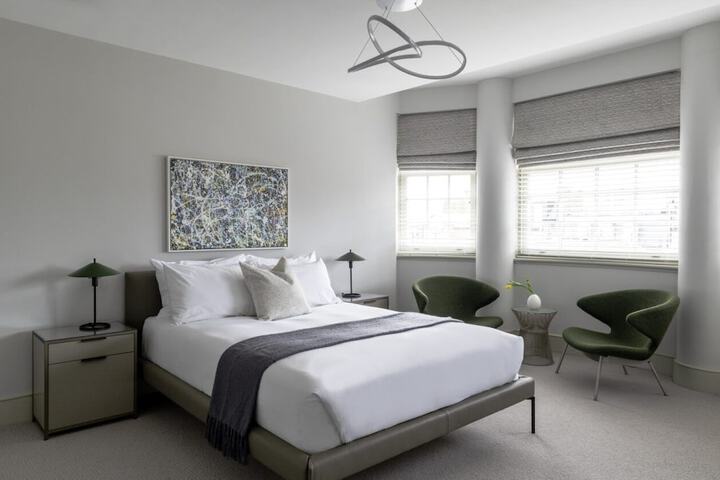 Room 10 of 44
