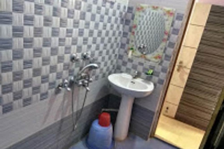 Room 18 of 21