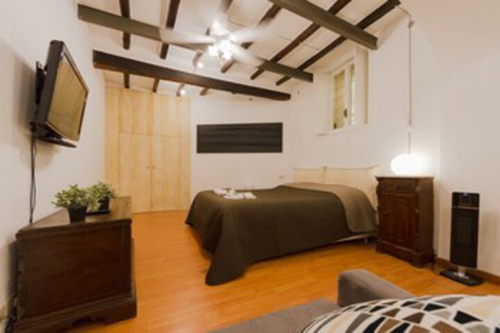 Room 9 of 9