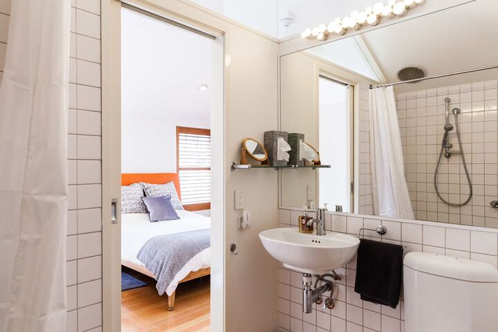 Room 15 of 31
