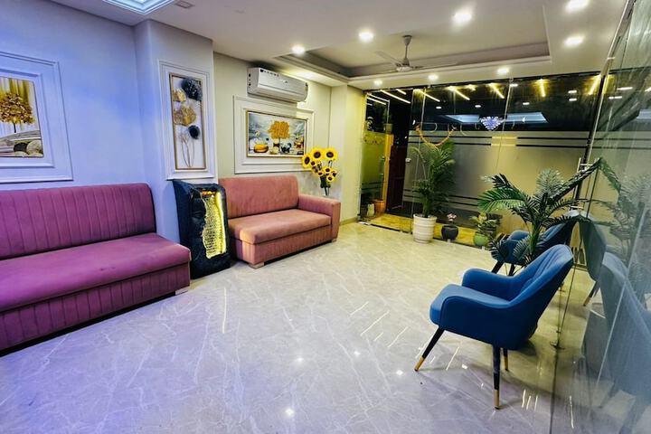 Dreamwood Hotel Near Sec 29 Gurgaon