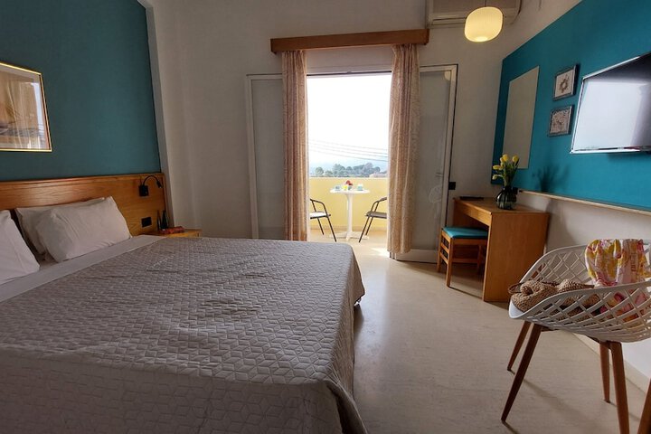 Room 18 of 52