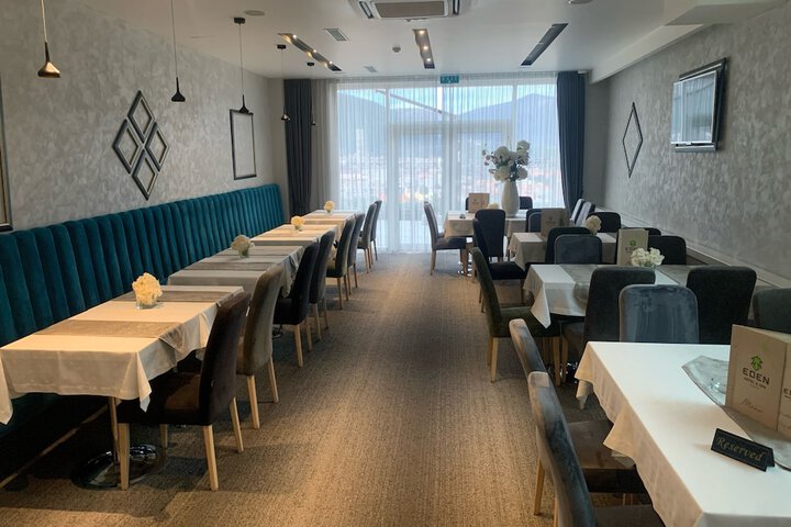 Dining 117 of 136