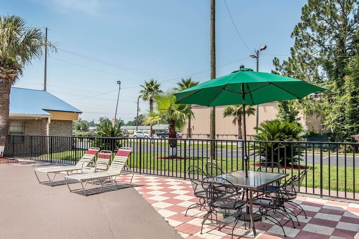BBQ/picnic area