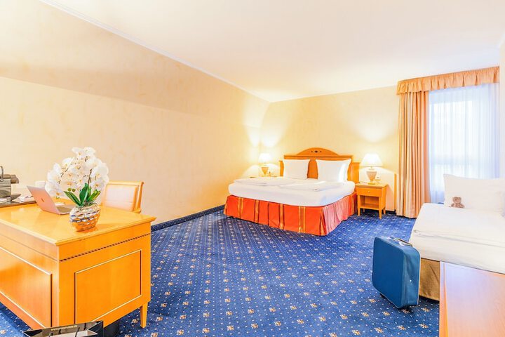 Room 40 of 116