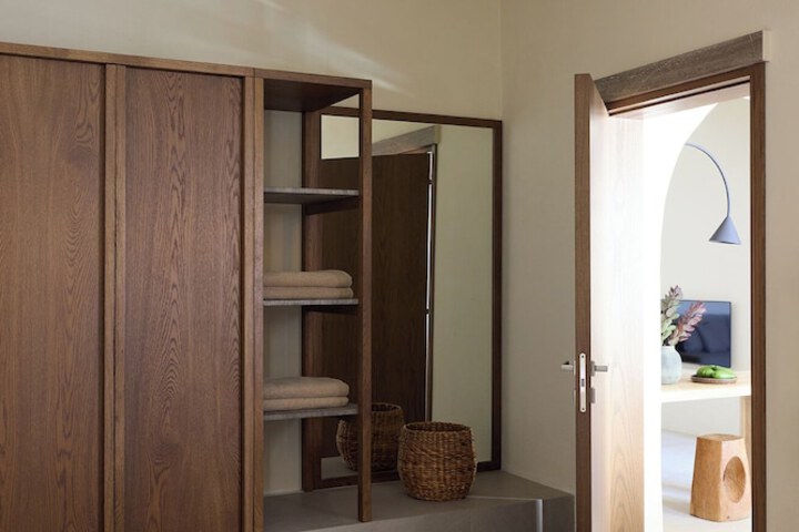Room 8 of 50