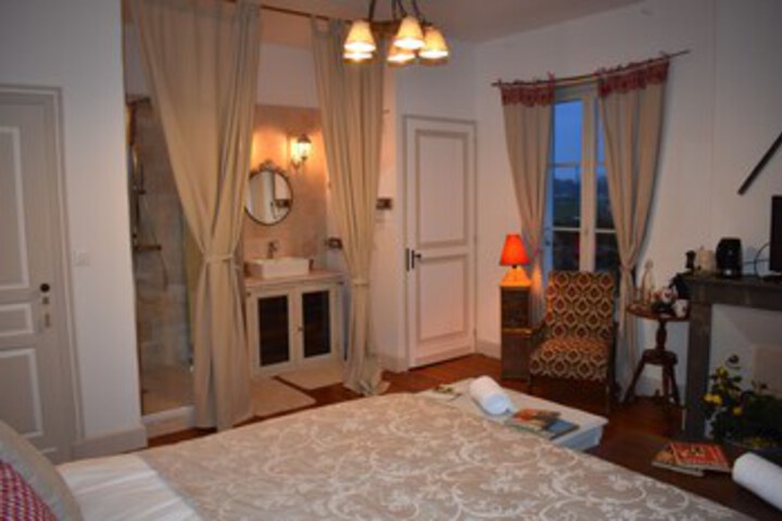 Room 57 of 81